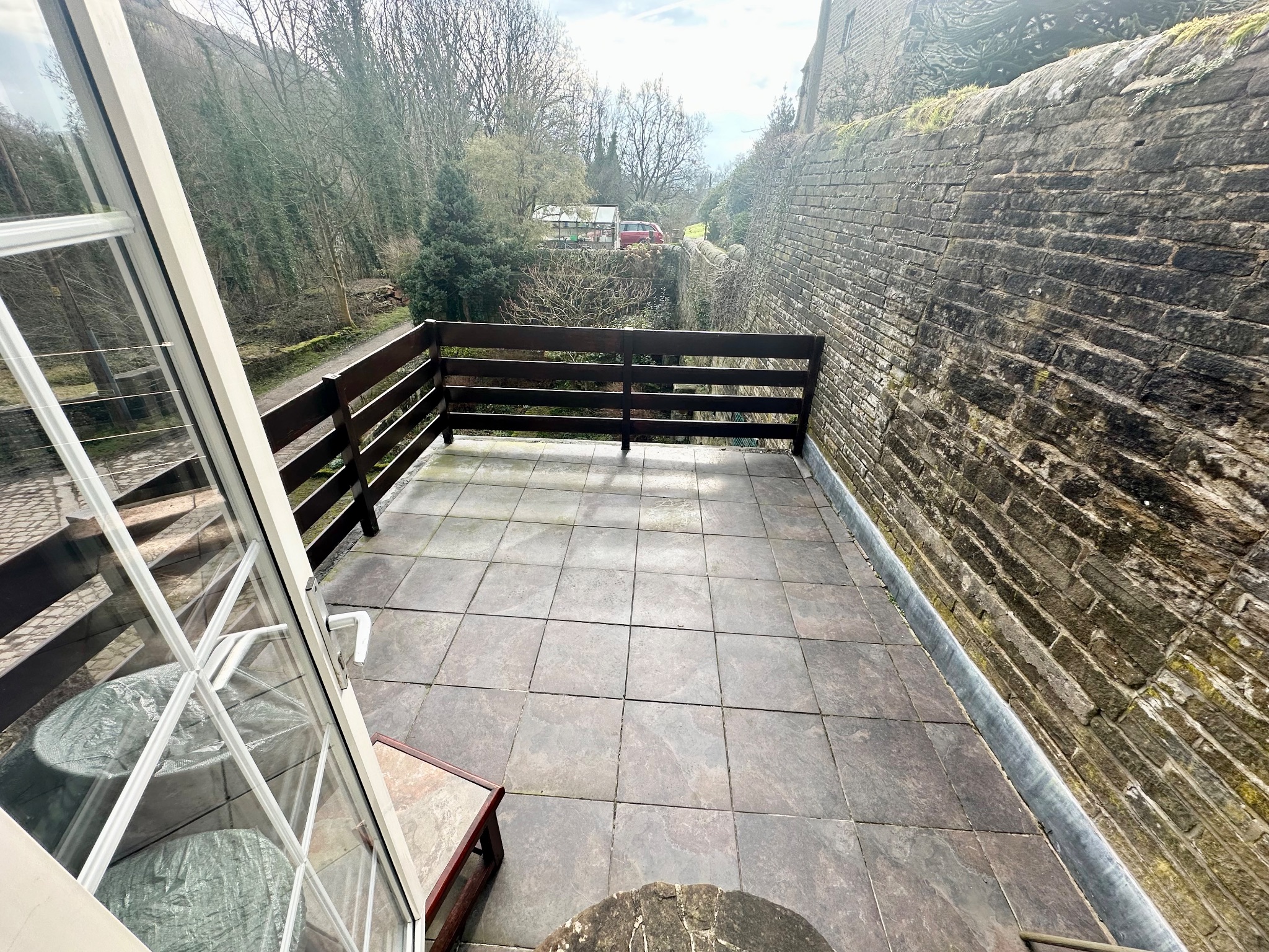 3 bedroom detached house For Sale in Halifax - Photograph 25.