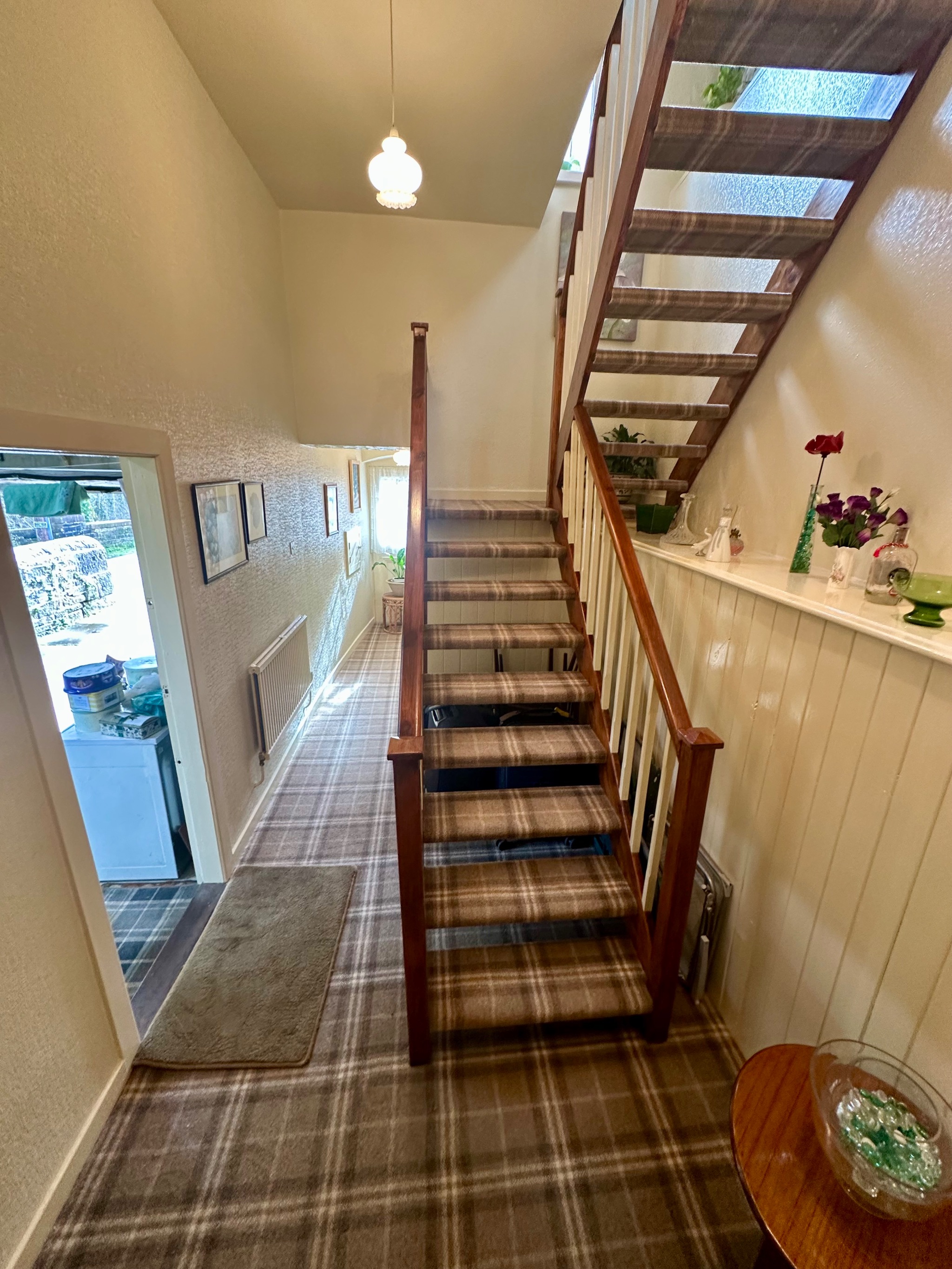 3 bedroom detached house For Sale in Halifax - Photograph 23.