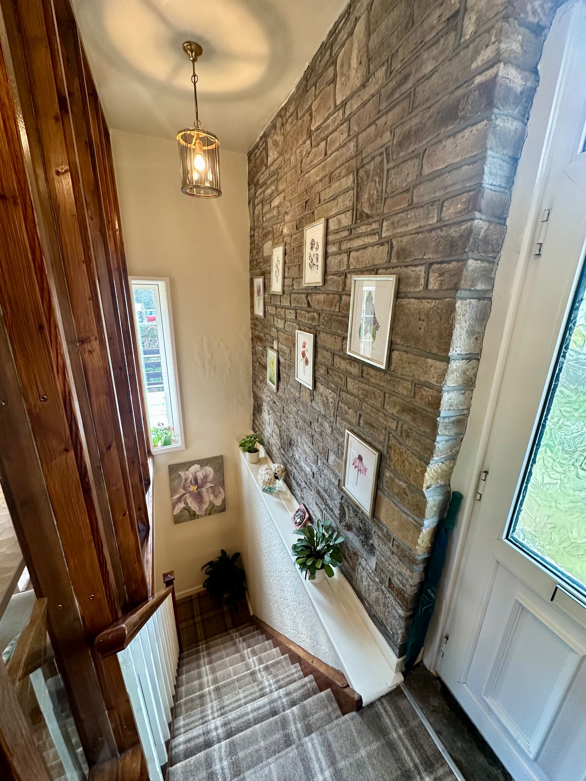3 bedroom detached house For Sale in Halifax - Photograph 14.