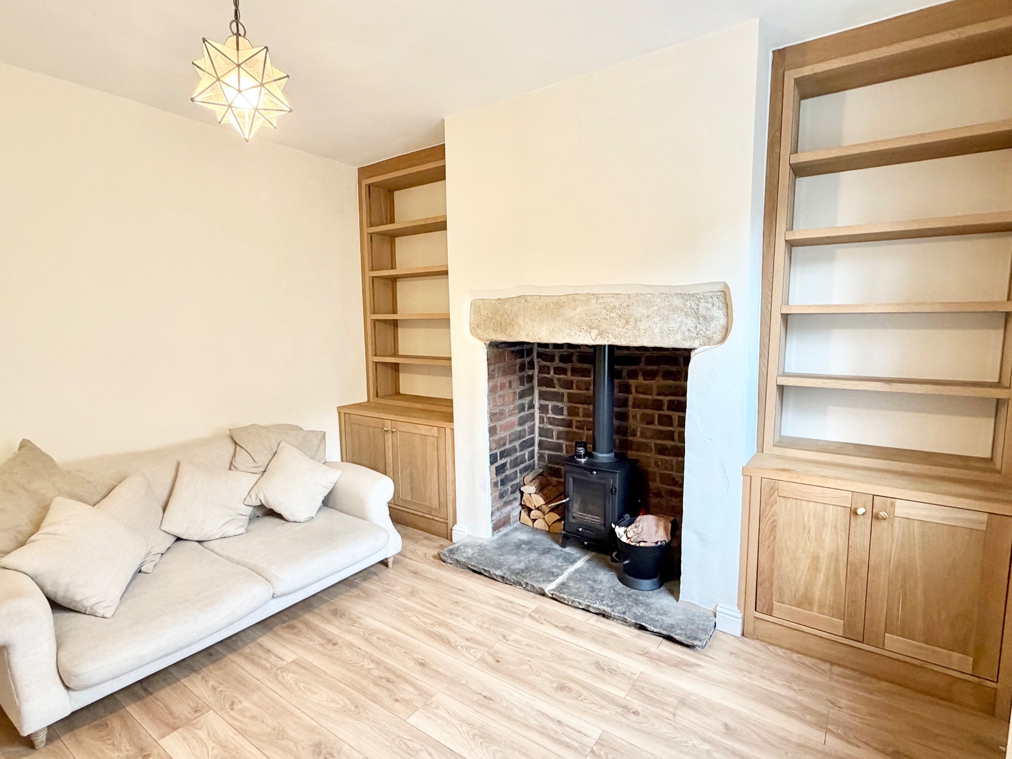 2 bedroom mid terraced house For Sale in Hebden Bridge - Photograph 4.