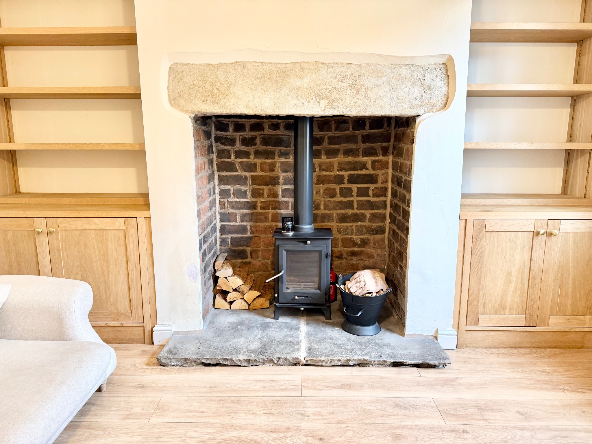2 bedroom mid terraced house For Sale in Hebden Bridge - Property photograph.