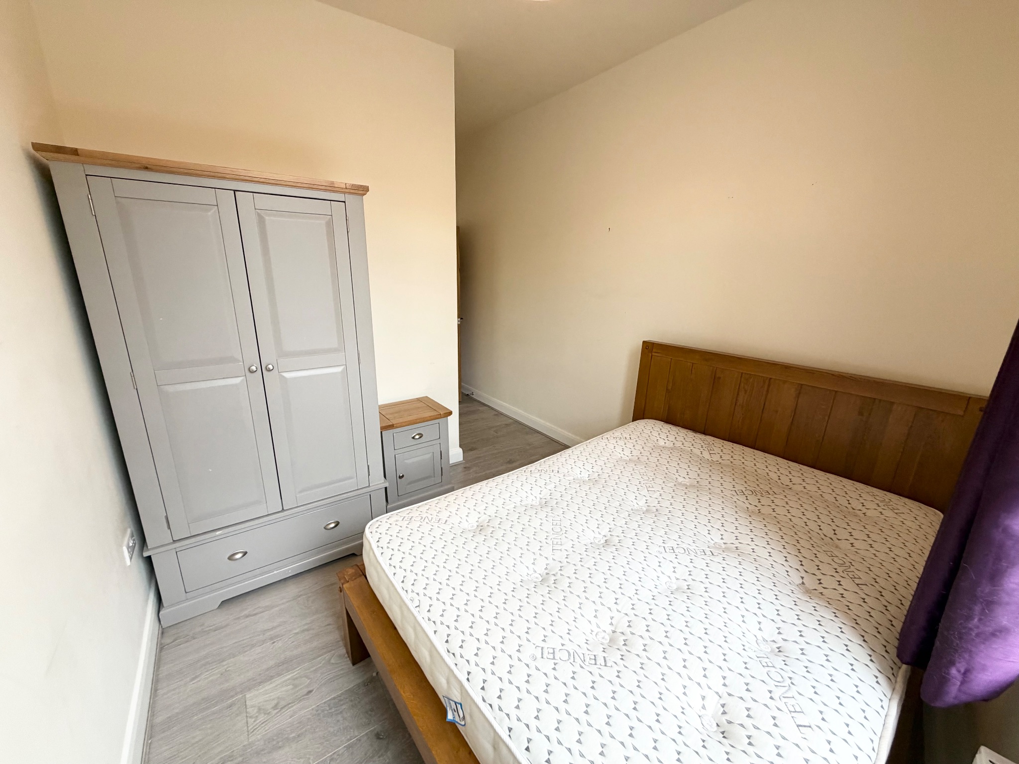 1 bedroom apartment flat/apartment For Sale in Walsden - Photograph 14.