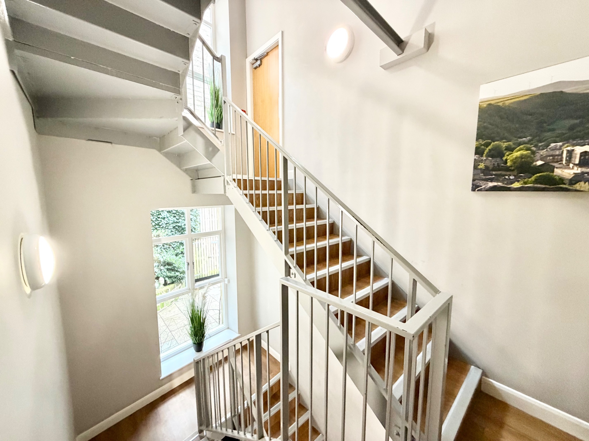 1 bedroom apartment flat/apartment For Sale in Walsden - Photograph 6.