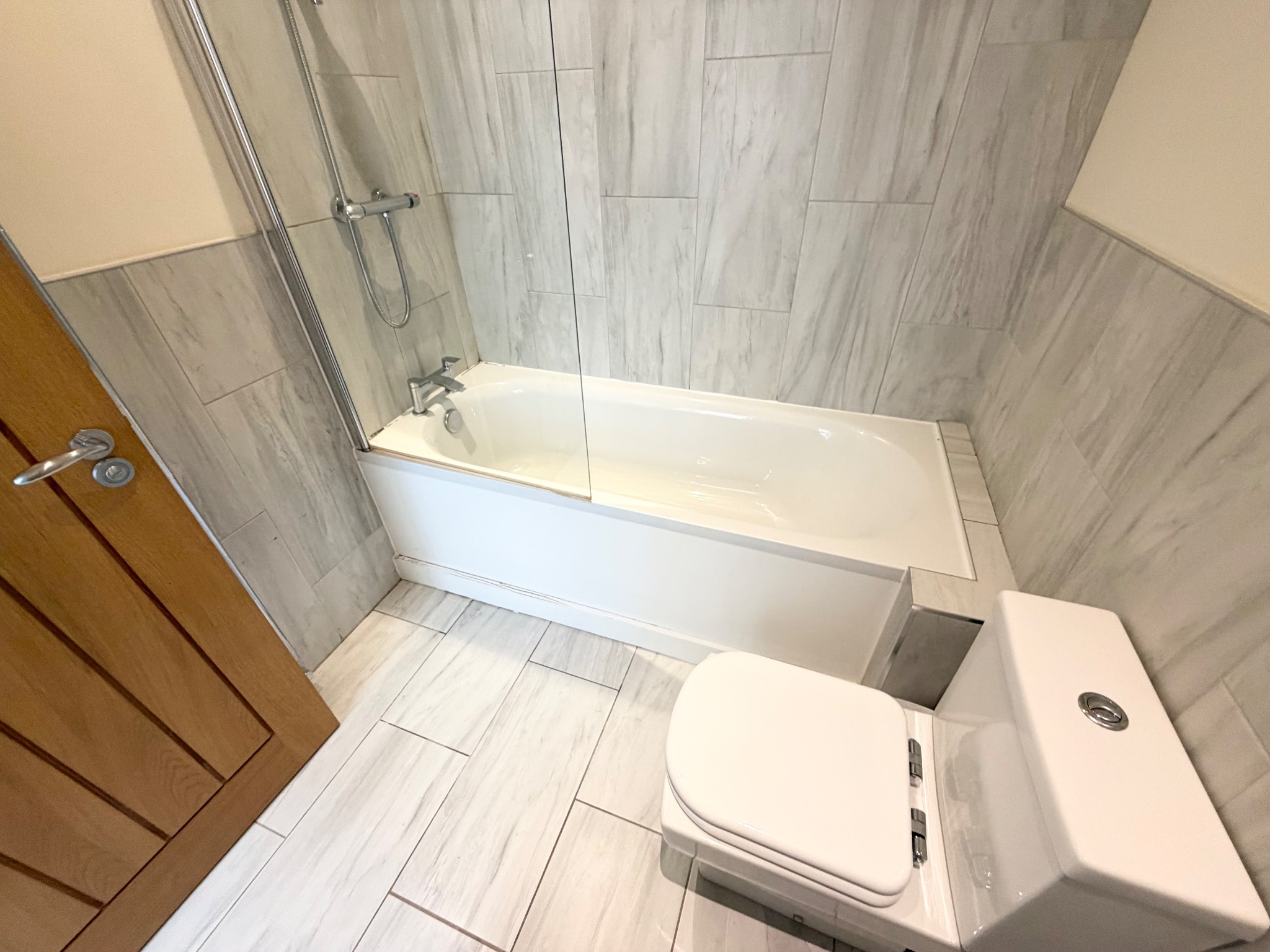 1 bedroom apartment flat/apartment For Sale in Walsden - Photograph 16.