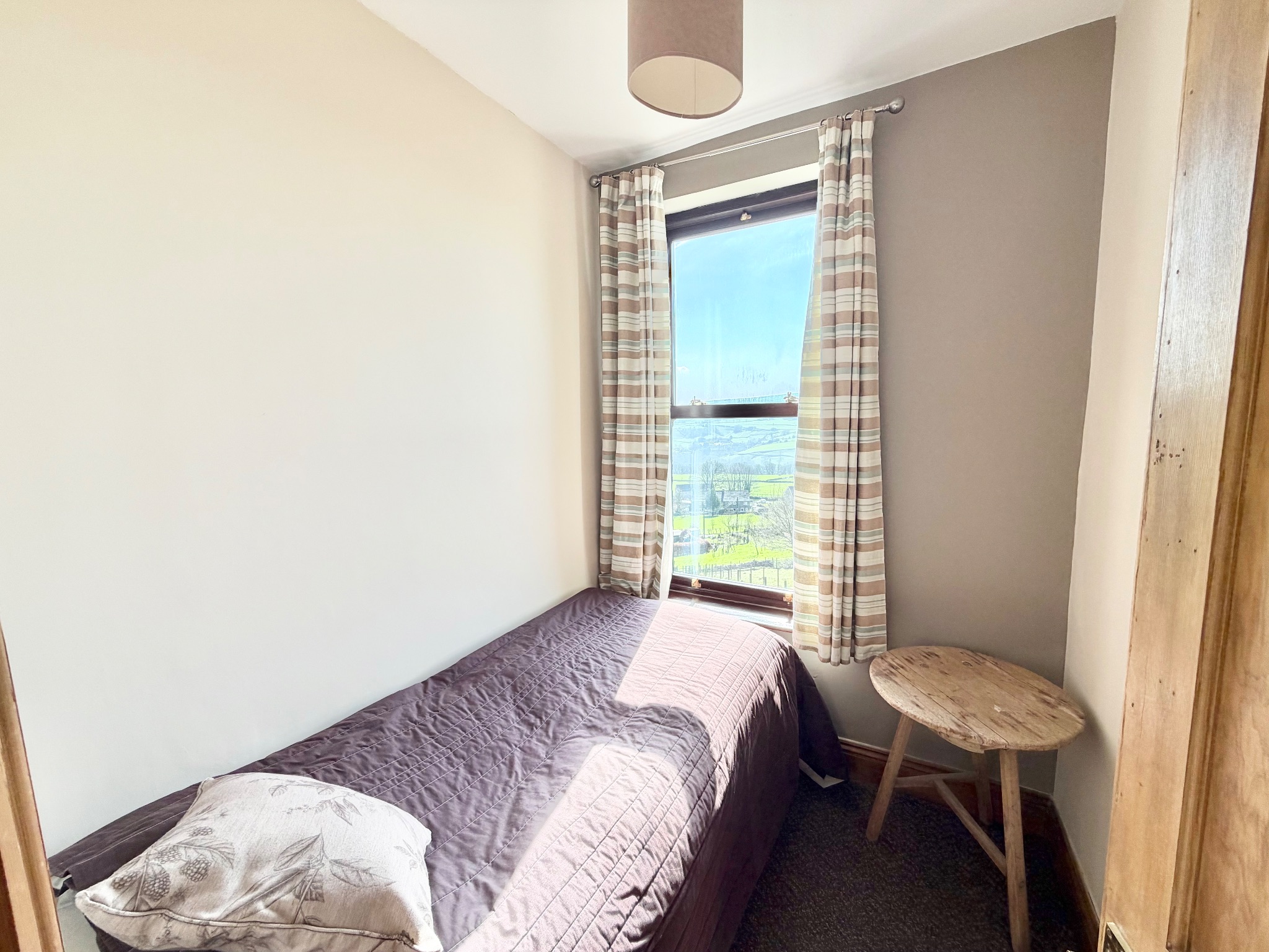 4 bedroom end terraced house For Sale in Halifax - Photograph 22.