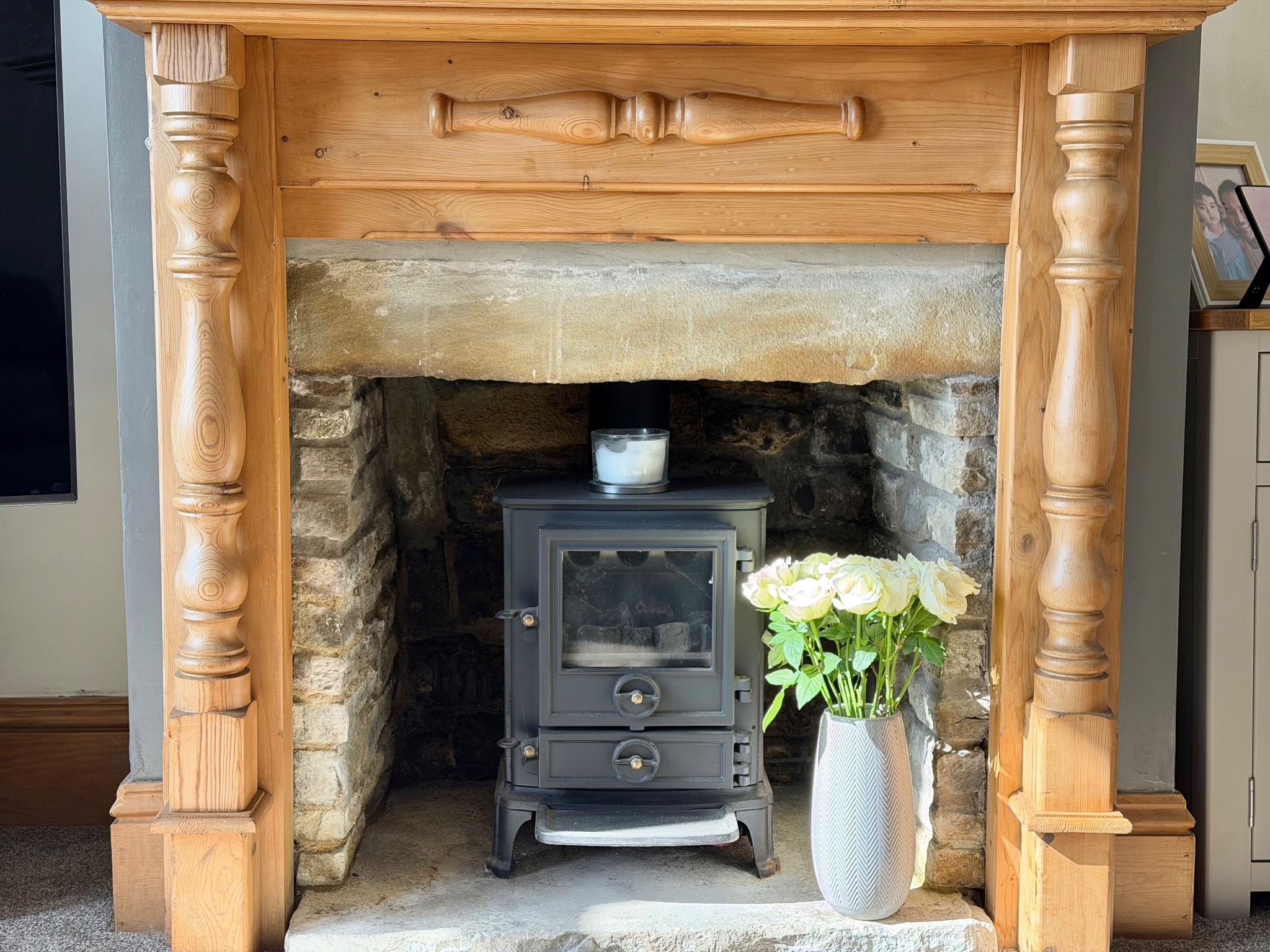 4 bedroom end terraced house For Sale in Halifax - Photograph 5.