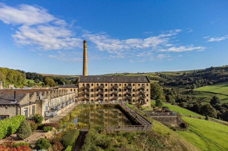 2 bedroom apartment flat/apartment For Sale in Halifax - Photograph 11.