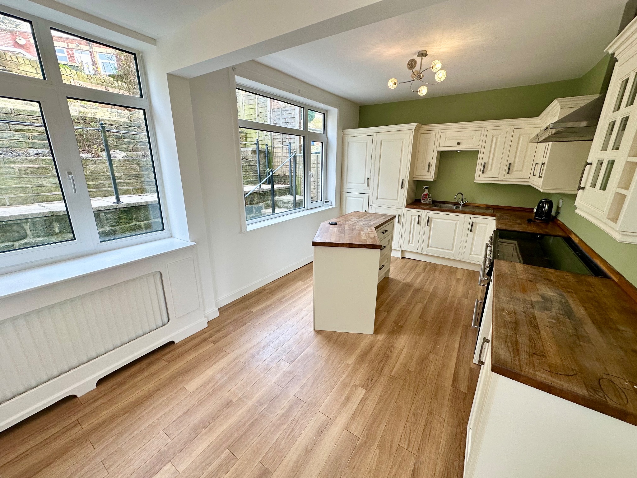 3 bedroom semi-detached house For Sale in Todmorden - Photograph 7.