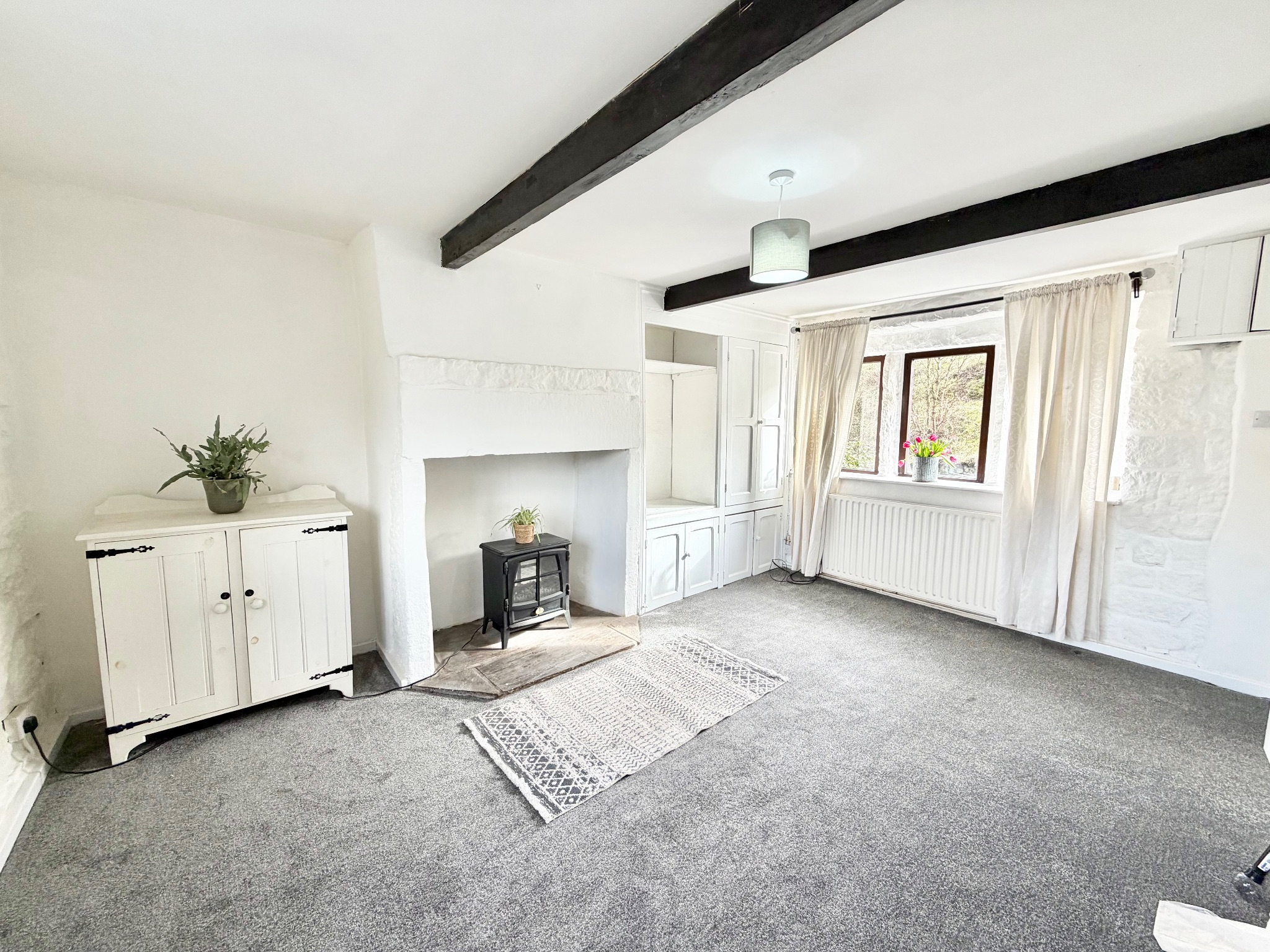 1 bedroom mid terraced house For Sale in Hebden Bridge - Property photograph.