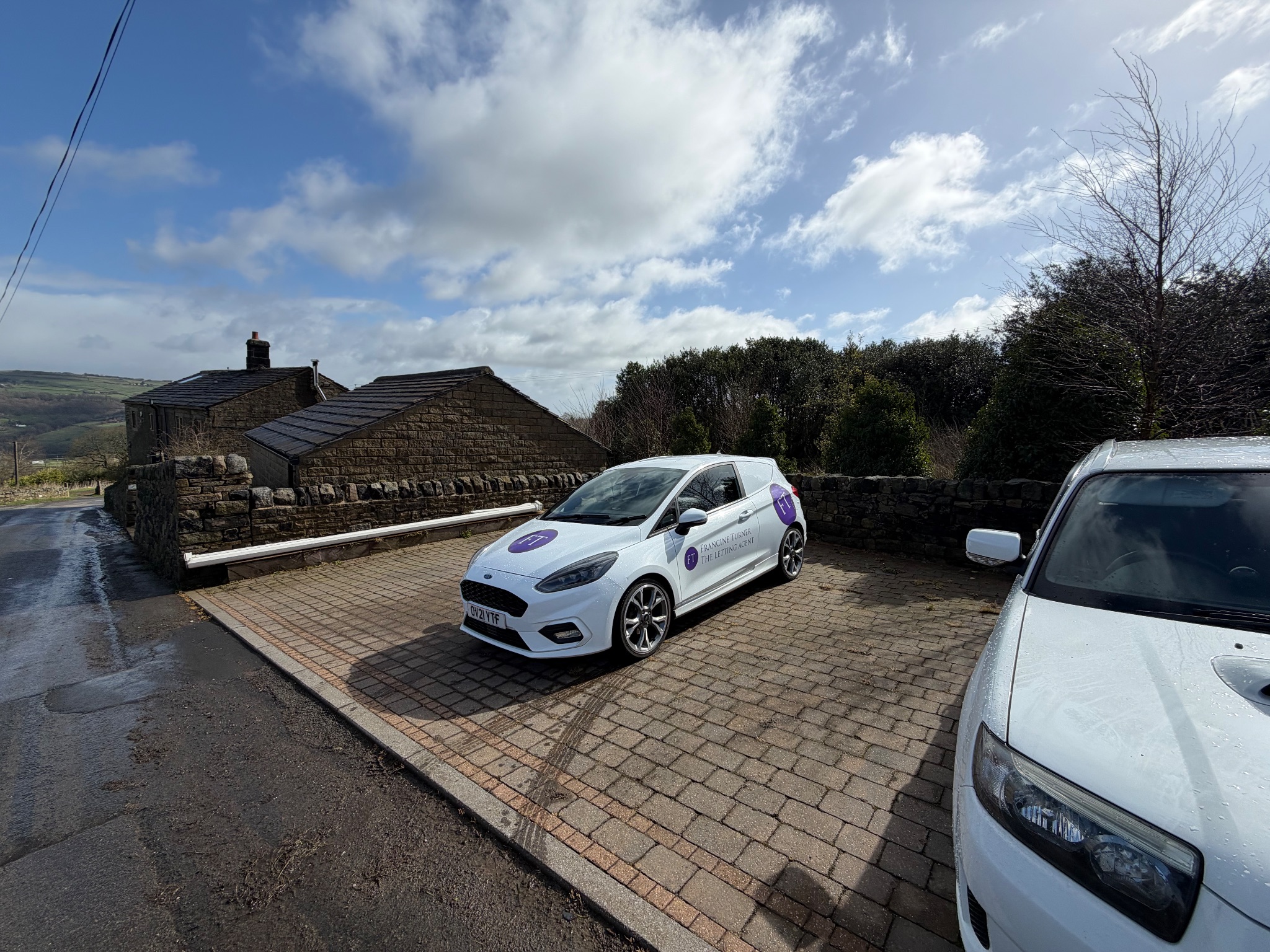 6 bedroom detached house For Sale in Luddendenfoot - Photograph 35.