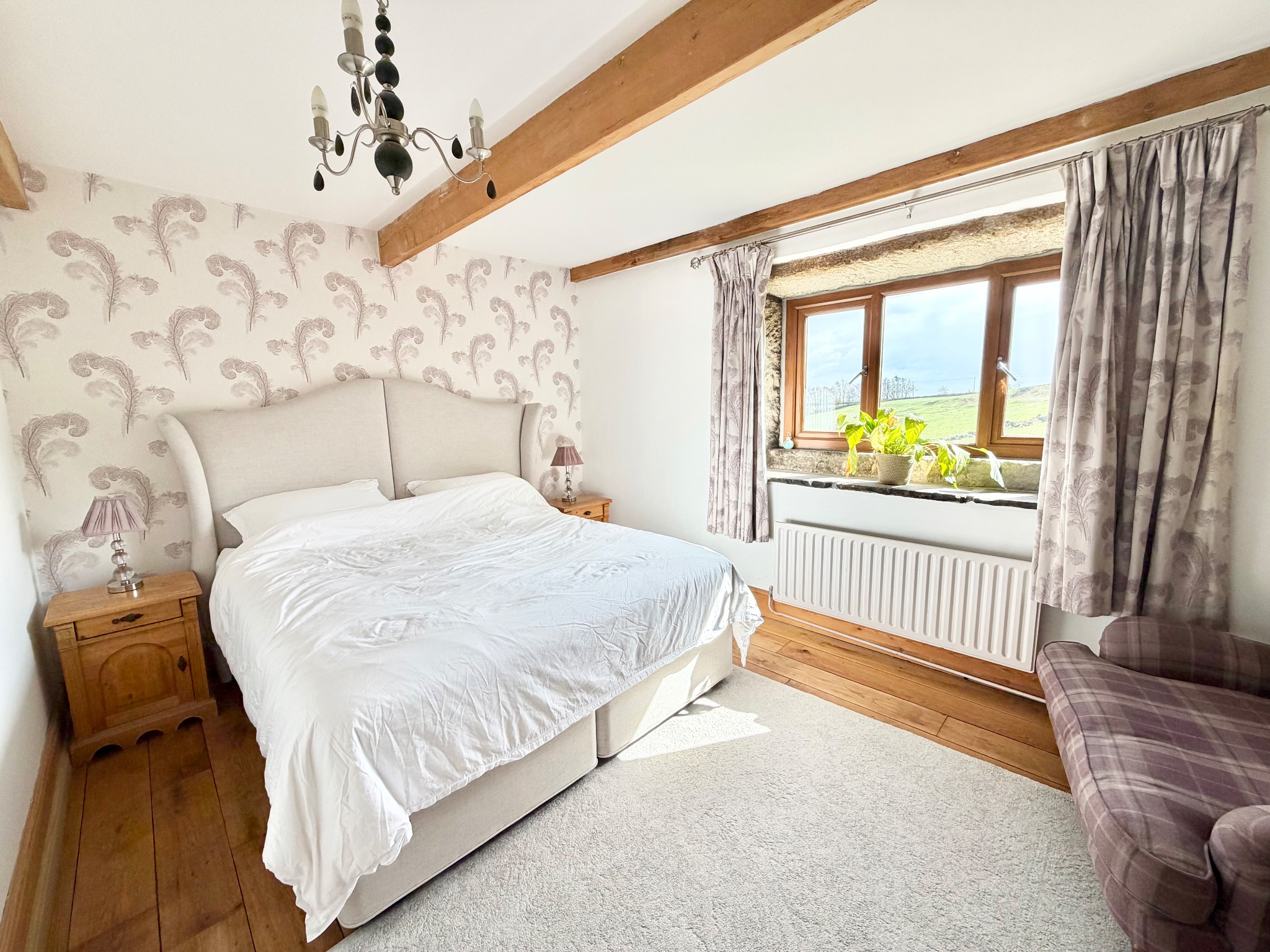 6 bedroom detached house For Sale in Luddendenfoot - Photograph 17.