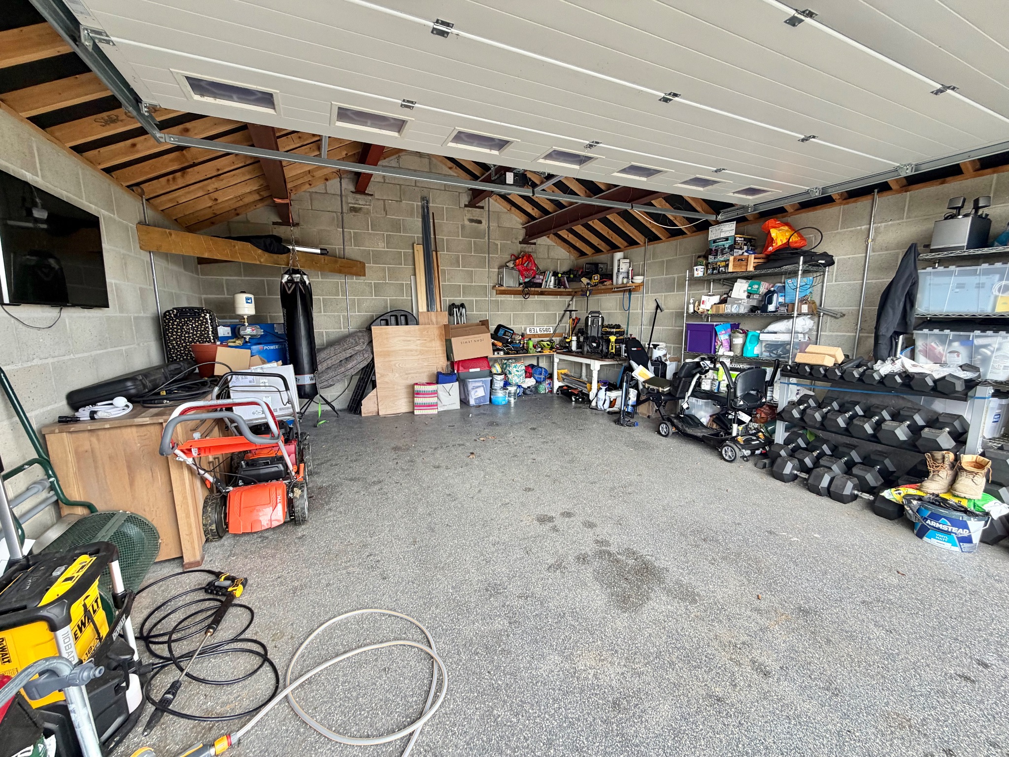 6 bedroom detached house For Sale in Luddendenfoot - Photograph 36.