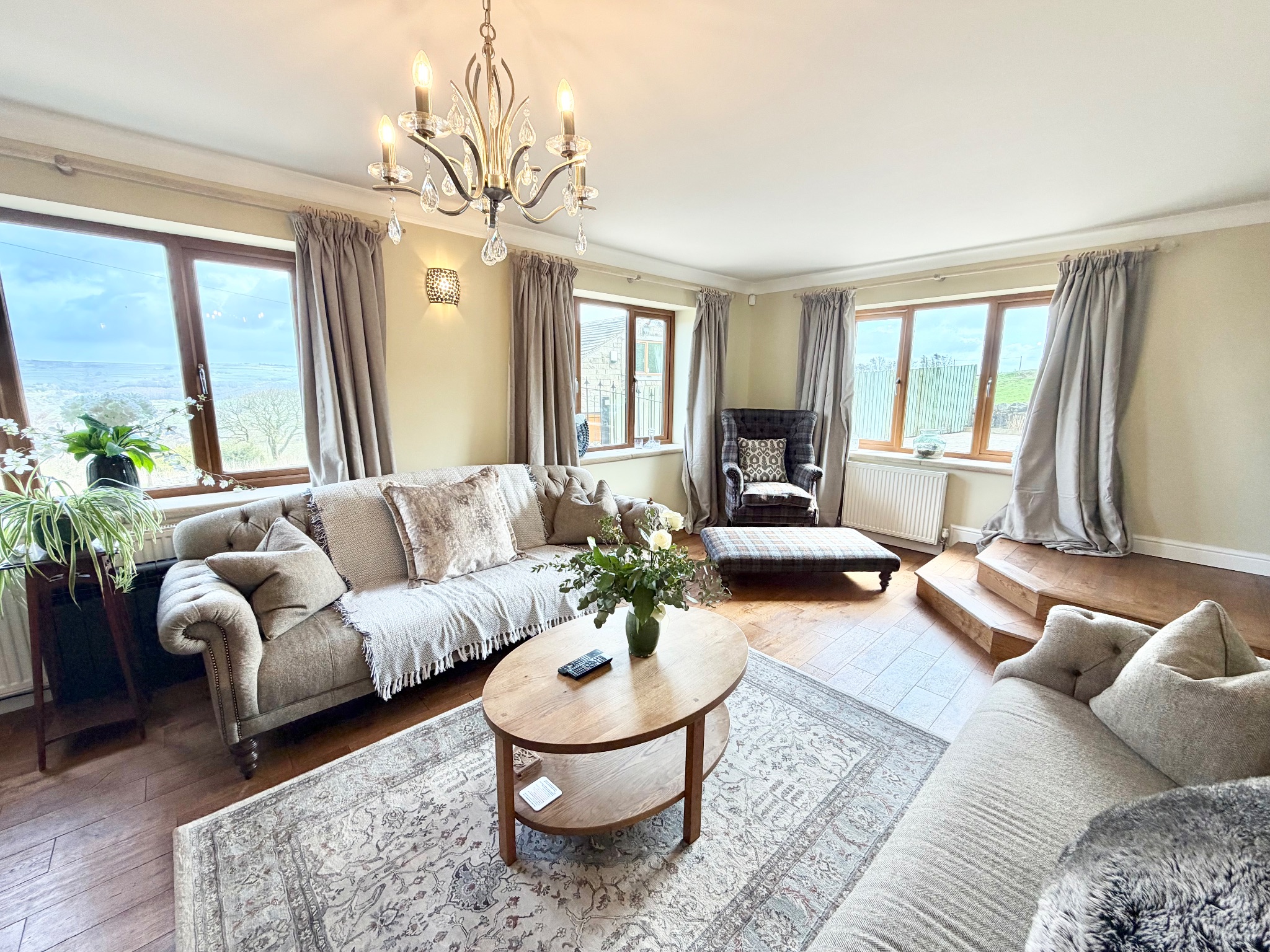 6 bedroom detached house For Sale in Luddendenfoot - Photograph 13.