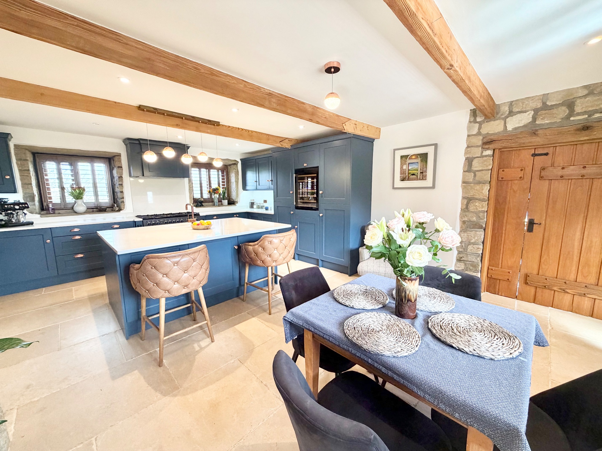 6 bedroom detached house For Sale in Luddendenfoot - Photograph 8.