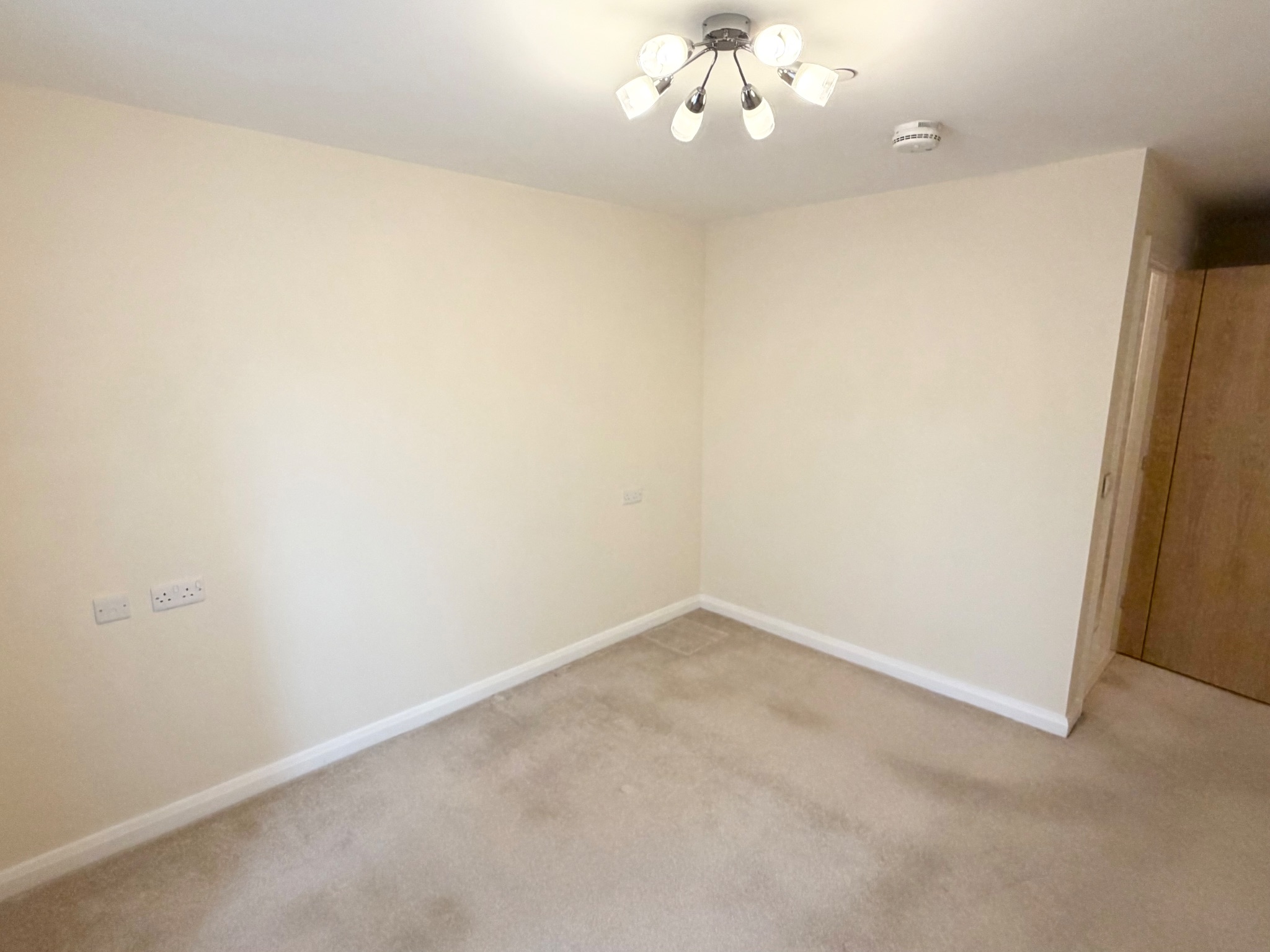 2 bedroom apartment flat/apartment For Sale in Hebden Bridge - Photograph 8.