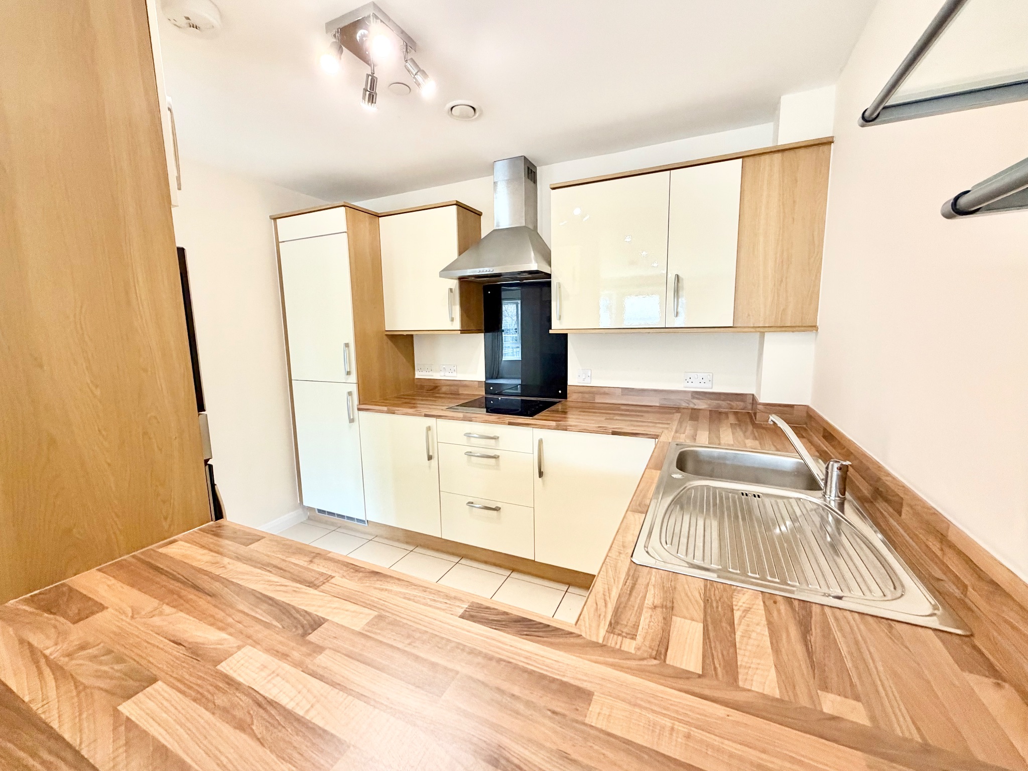 2 bedroom apartment flat/apartment For Sale in Hebden Bridge - Property photograph.