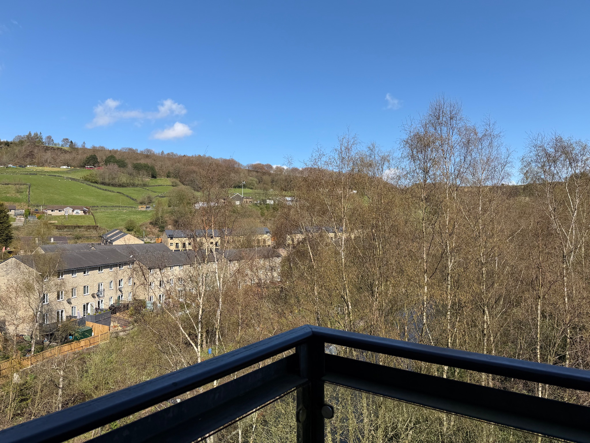 3 bedroom duplex flat/apartment To Let in Todmorden - Photograph 12.
