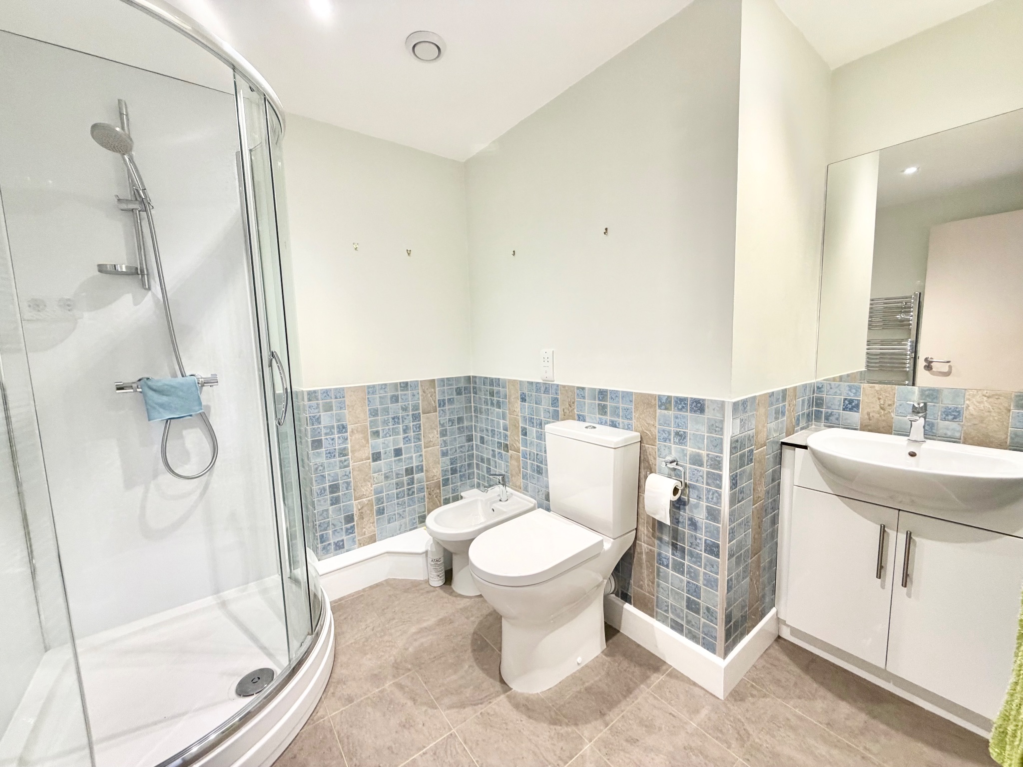 3 bedroom duplex flat/apartment To Let in Todmorden - Photograph 8.