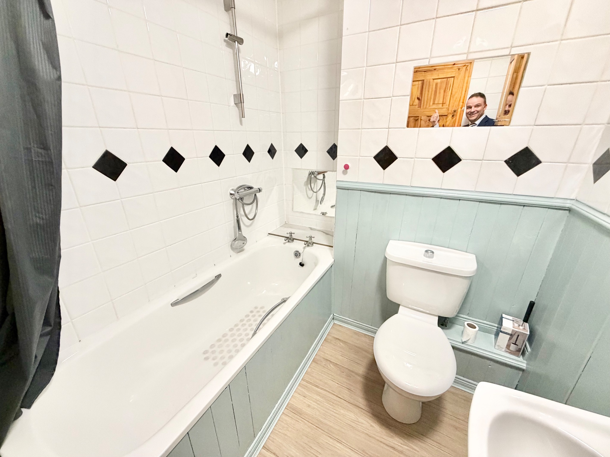 3 bedroom end terraced house To Let in Todmorden - Photograph 7.