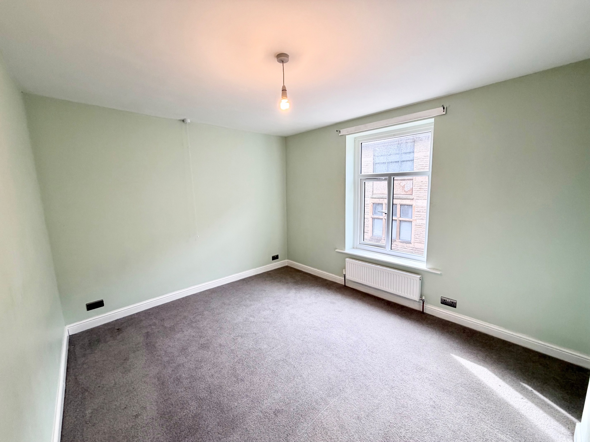 3 bedroom end terraced house To Let in Todmorden - Photograph 8.