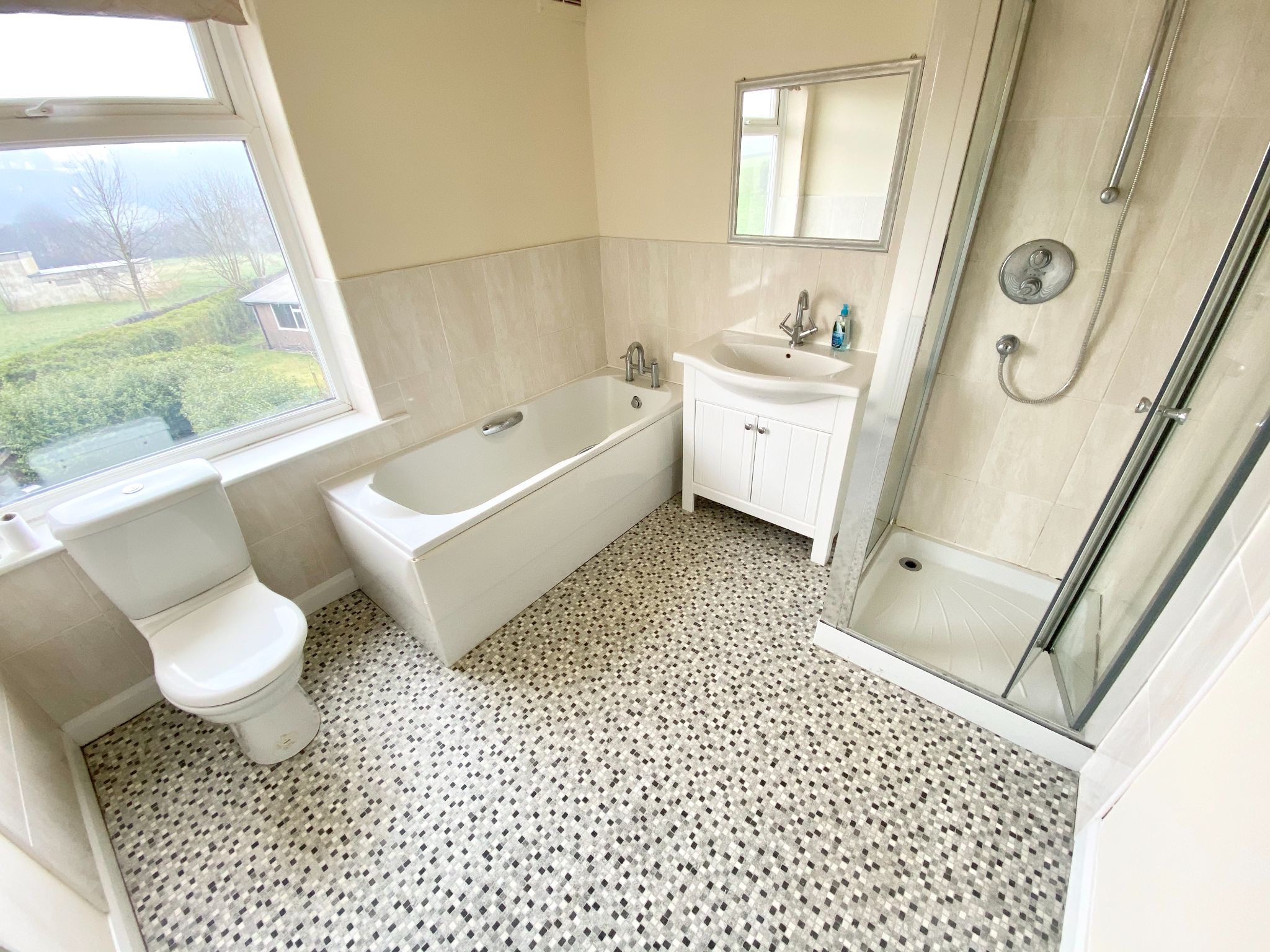 2 bedroom mid terraced house Let Agreed in Mytholmroyd - Four Piece Bathroom