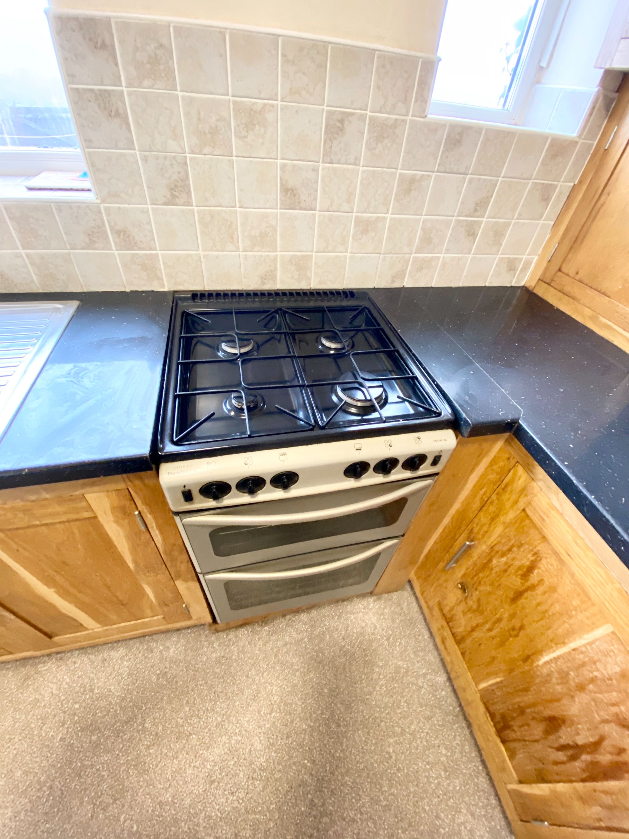 2 bedroom mid terraced house Let Agreed in Mytholmroyd - Kitchen