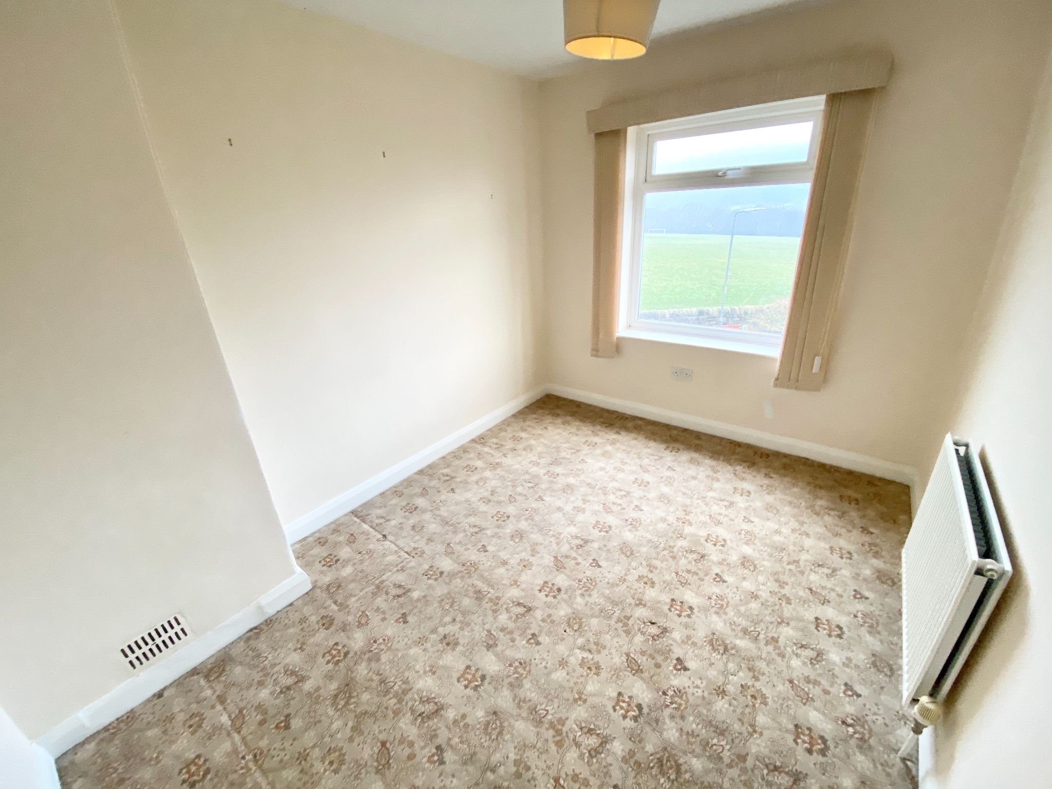 2 bedroom mid terraced house Let Agreed in Mytholmroyd - Second Bedroom