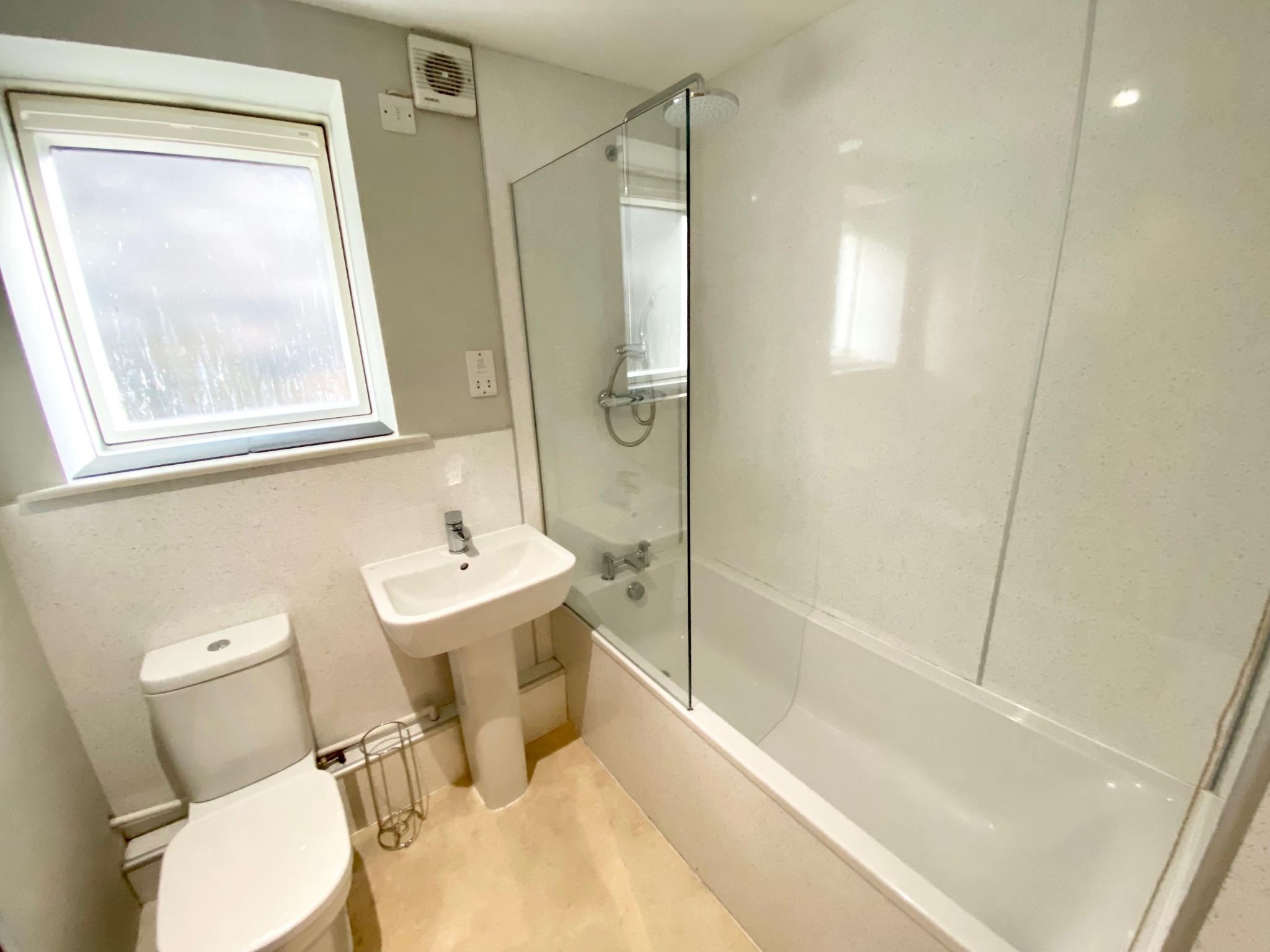 2 bedroom apartment flat/apartment Let Agreed in Hebden Bridge - Photograph 6