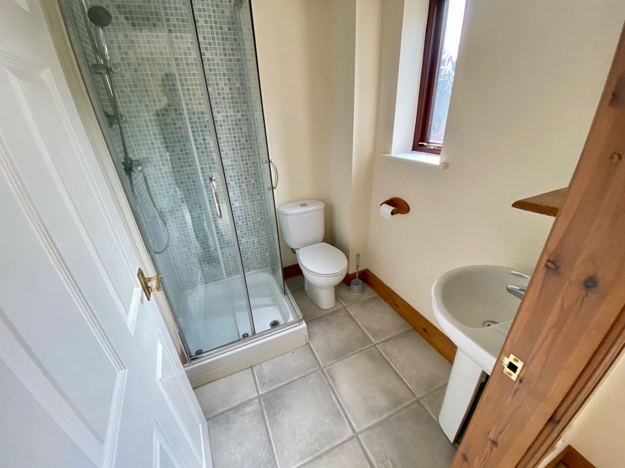 4 bedroom mid terraced house Let Agreed in Hebden Bridge - Photograph 7