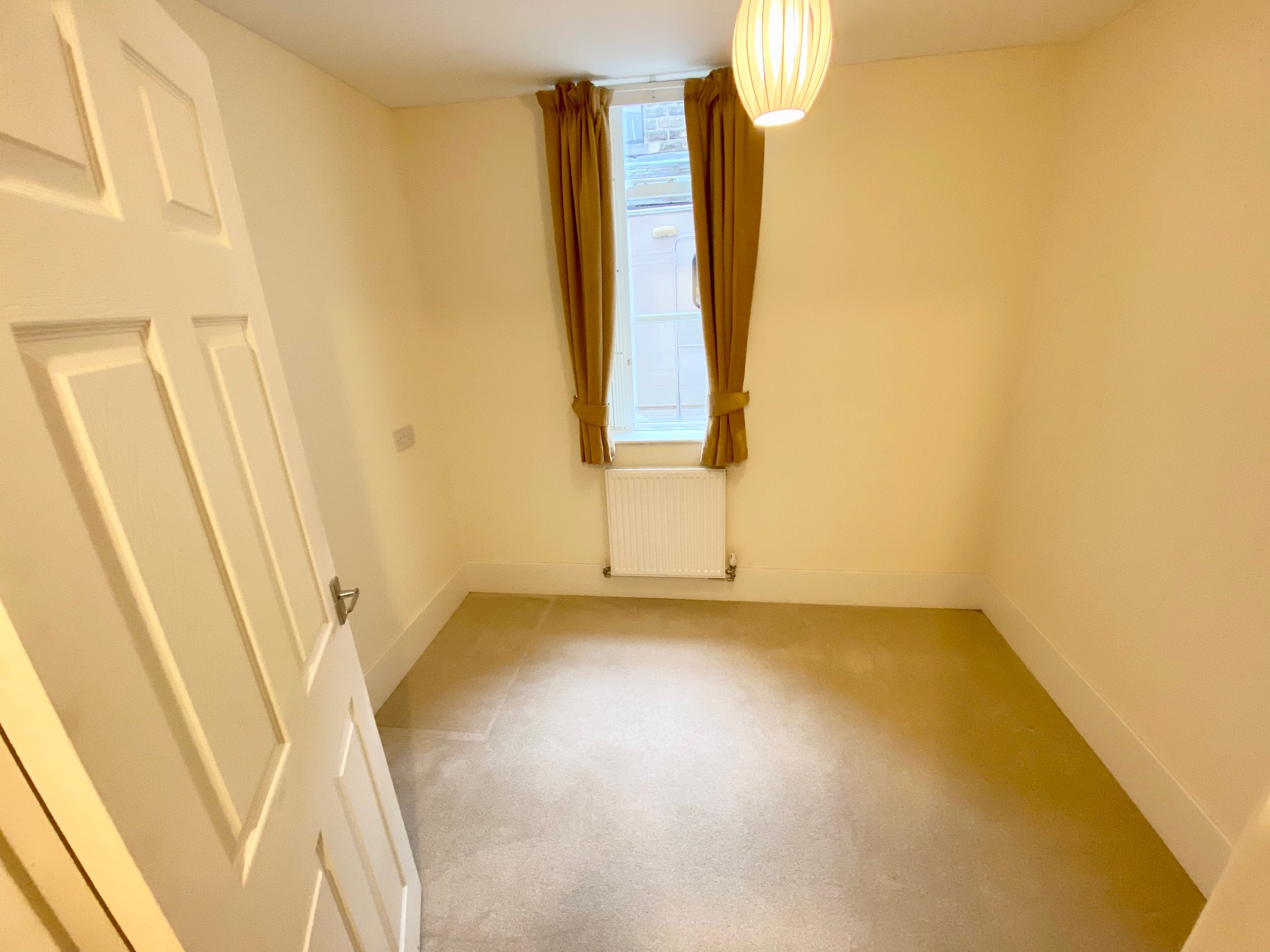 2 bedroom ground floor flat/apartment Let Agreed in Hebden Bridge - Photograph 10