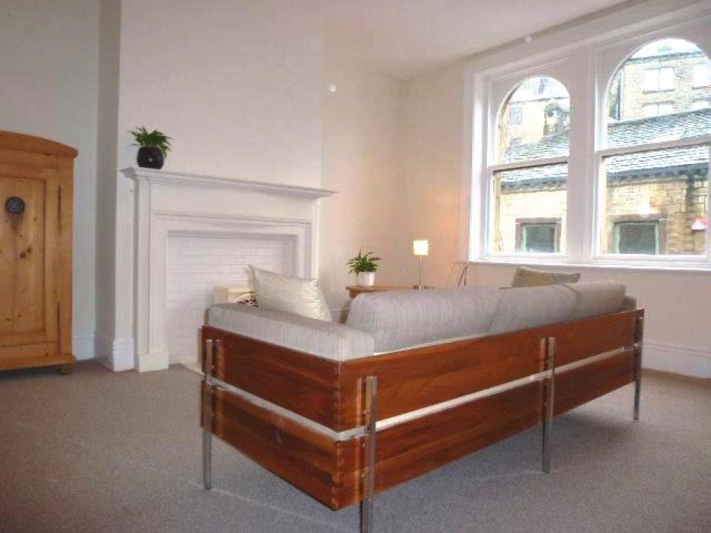2 bedroom apartment flat/apartment To Let in Hebden Bridge - Photograph 1