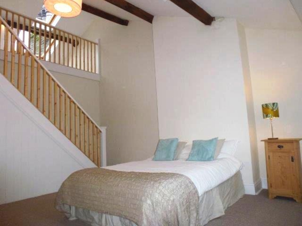 2 bedroom apartment flat/apartment To Let in Hebden Bridge - Photograph 10