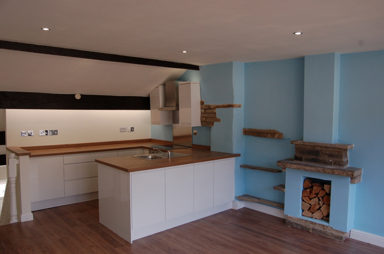 2 bedroom cottage house Let Agreed in Hebden Bridge - Photograph 1