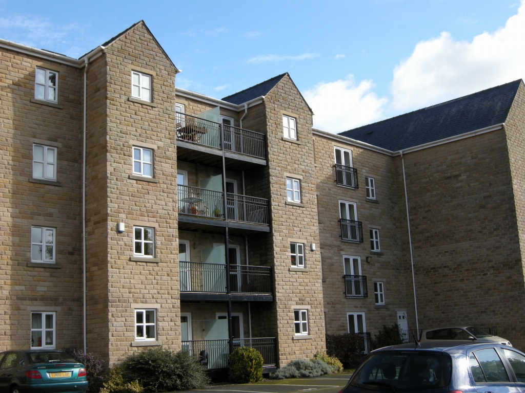 2 bedroom apartment flat/apartment To Let in Hebden Bridge - Photograph 1