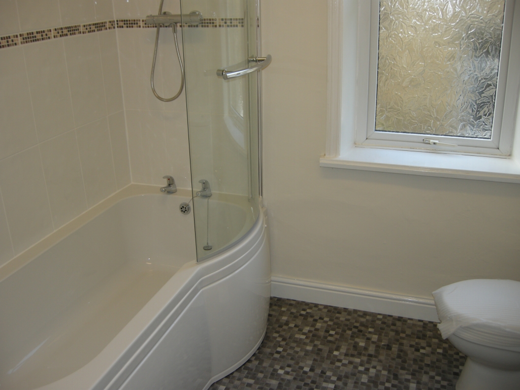 2 bedroom mid terraced house To Let in Hebden Bridge - Photograph 6
