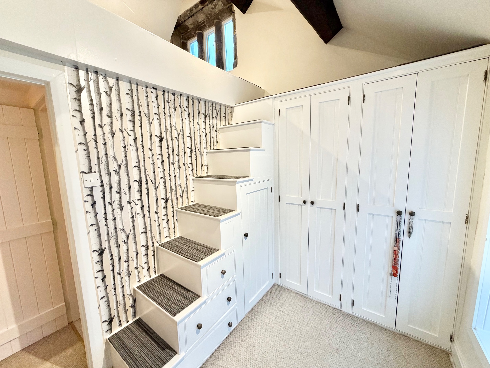 2 bedroom end terraced house For Sale in Hebden Bridge - Photograph 9.