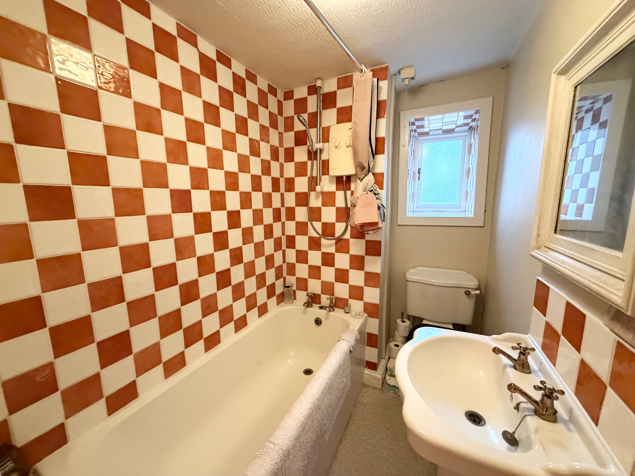 2 bedroom end terraced house For Sale in Hebden Bridge - Photograph 14.