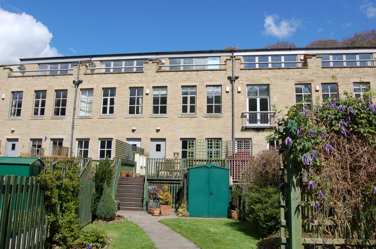 4 bedroom mid terraced house For Sale in Hebden Bridge - Photograph 1