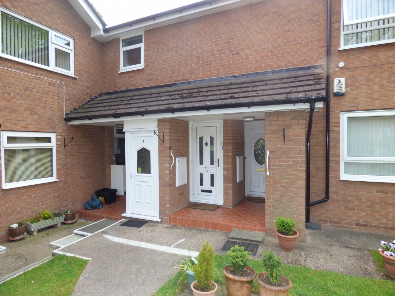2 Bed Apartment Flat/apartment For Sale - Main Image