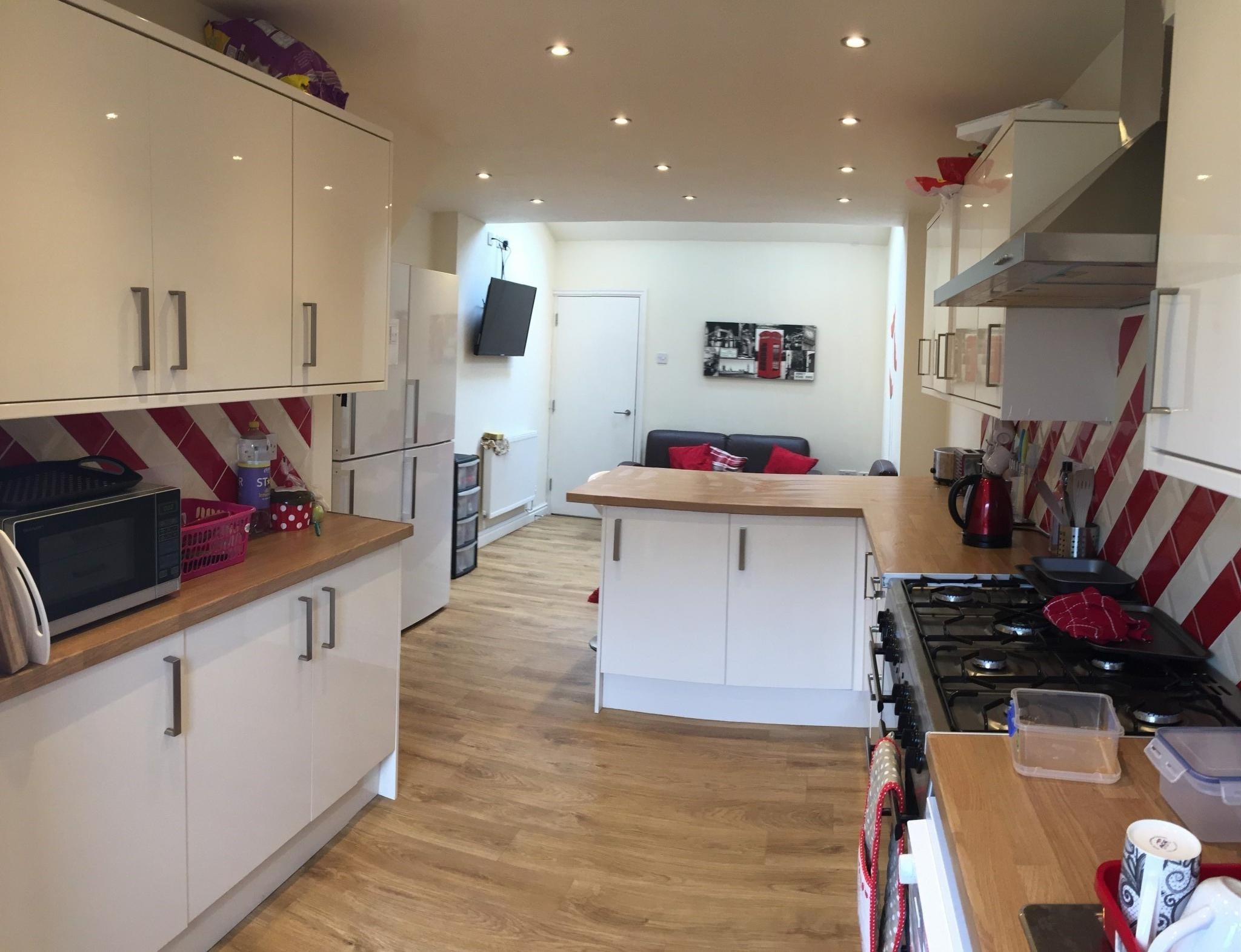 1 Bed Shared House To Rent - Photograph 1