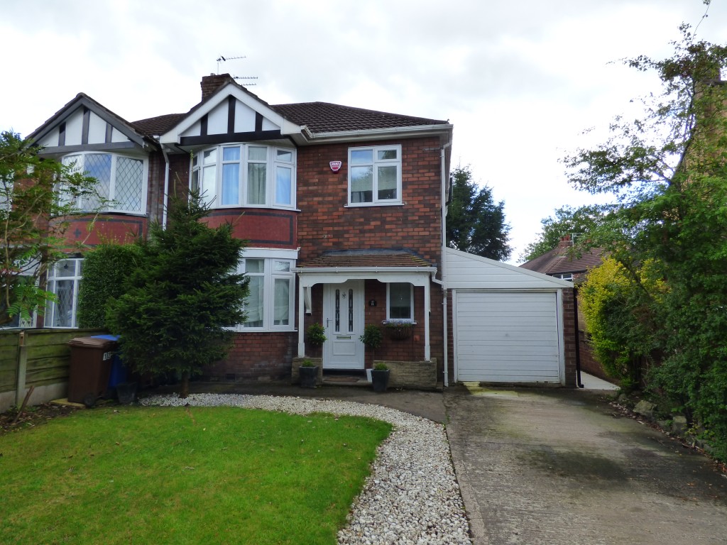 3 Bed Semi-detached House For Sale - Main Image