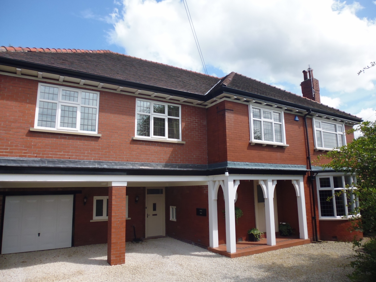 5 Bed Detached House For Sale - Main Image