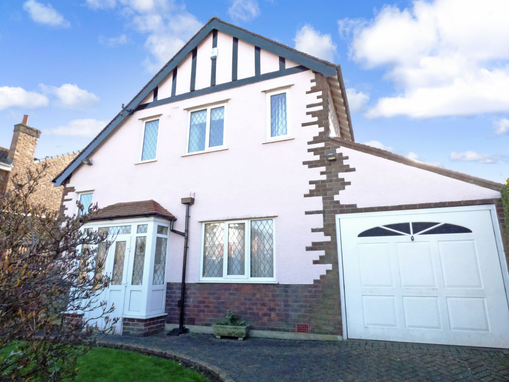 2 Bed Detached House For Sale - Photograph 1