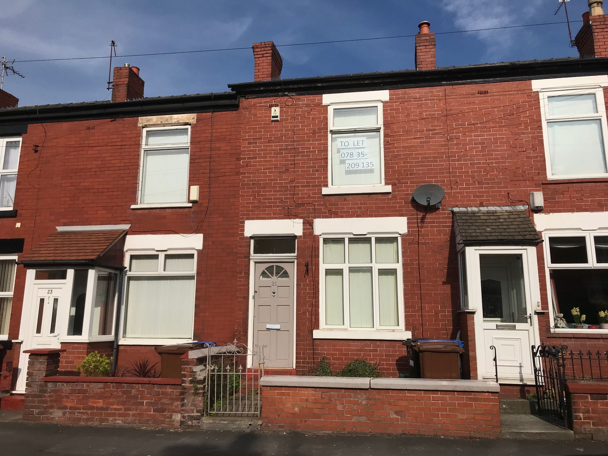 2 Bed Mid Terraced House To Rent - Photograph 1