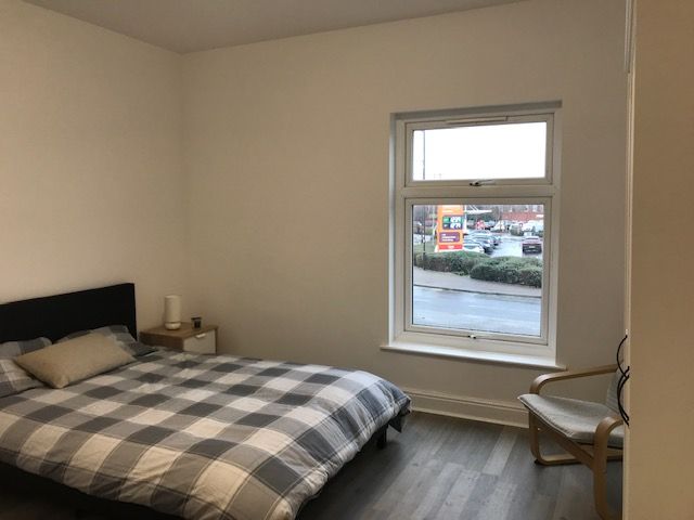 3 bedroom shared house To Let in Stockport - Photograph 5.