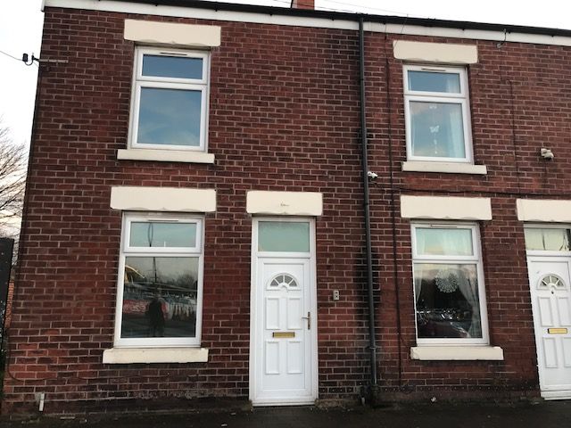 3 bedroom shared house To Let in Stockport - Property photograph.