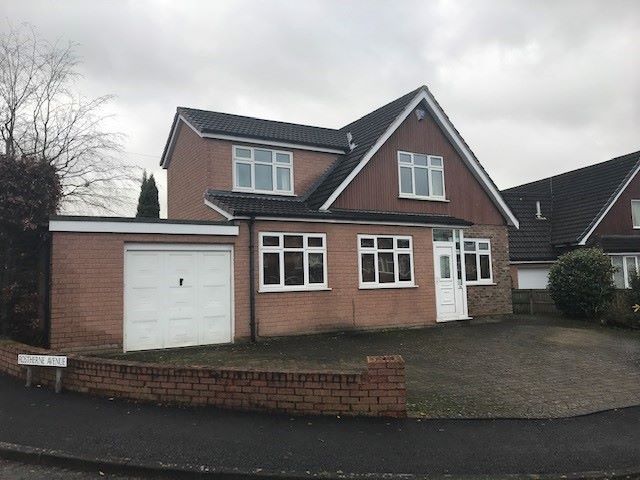 4 Bed Detached House To Rent - Photograph 1