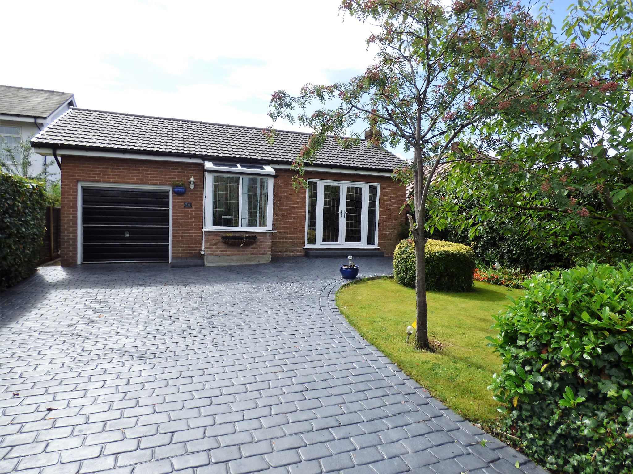 3 Bed Detached Bungalow For Sale - Photograph 1