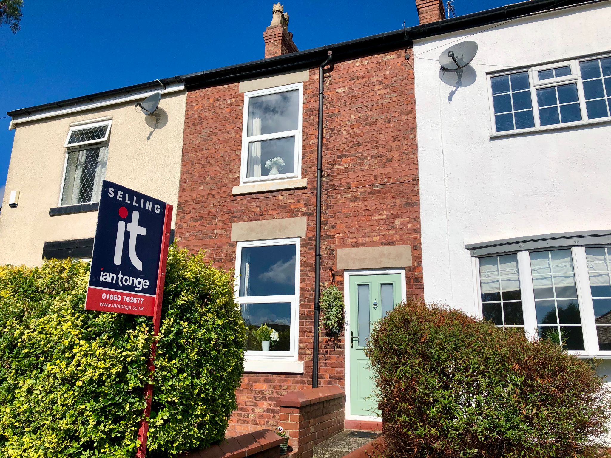 2 Bed Mid Terraced House For Sale - Photograph 10