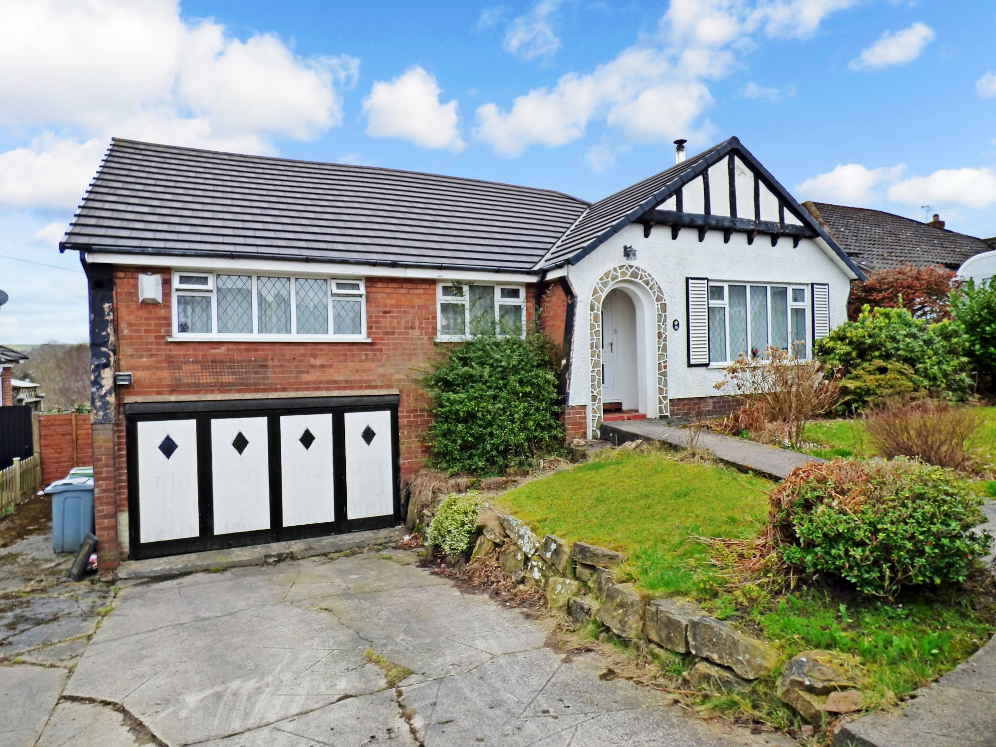 3 Bed Detached Bungalow For Sale - Front External